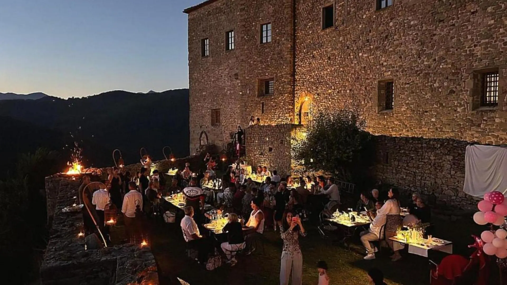 Glamping A Castel Dell'Aquila Hotel Gragnola Campsite
