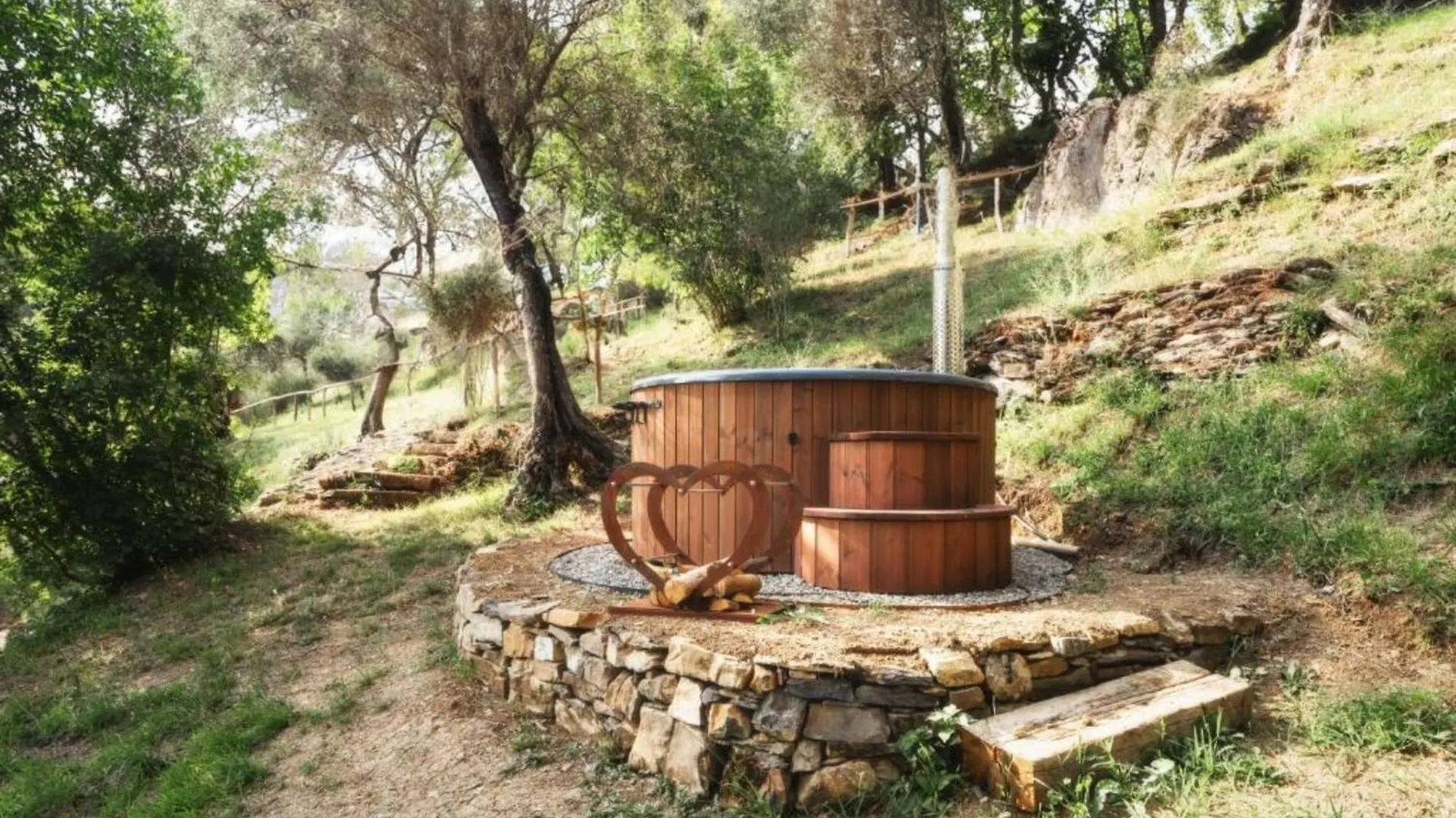 Glamping A Castel Dell'Aquila Hotel Gragnola 0*,