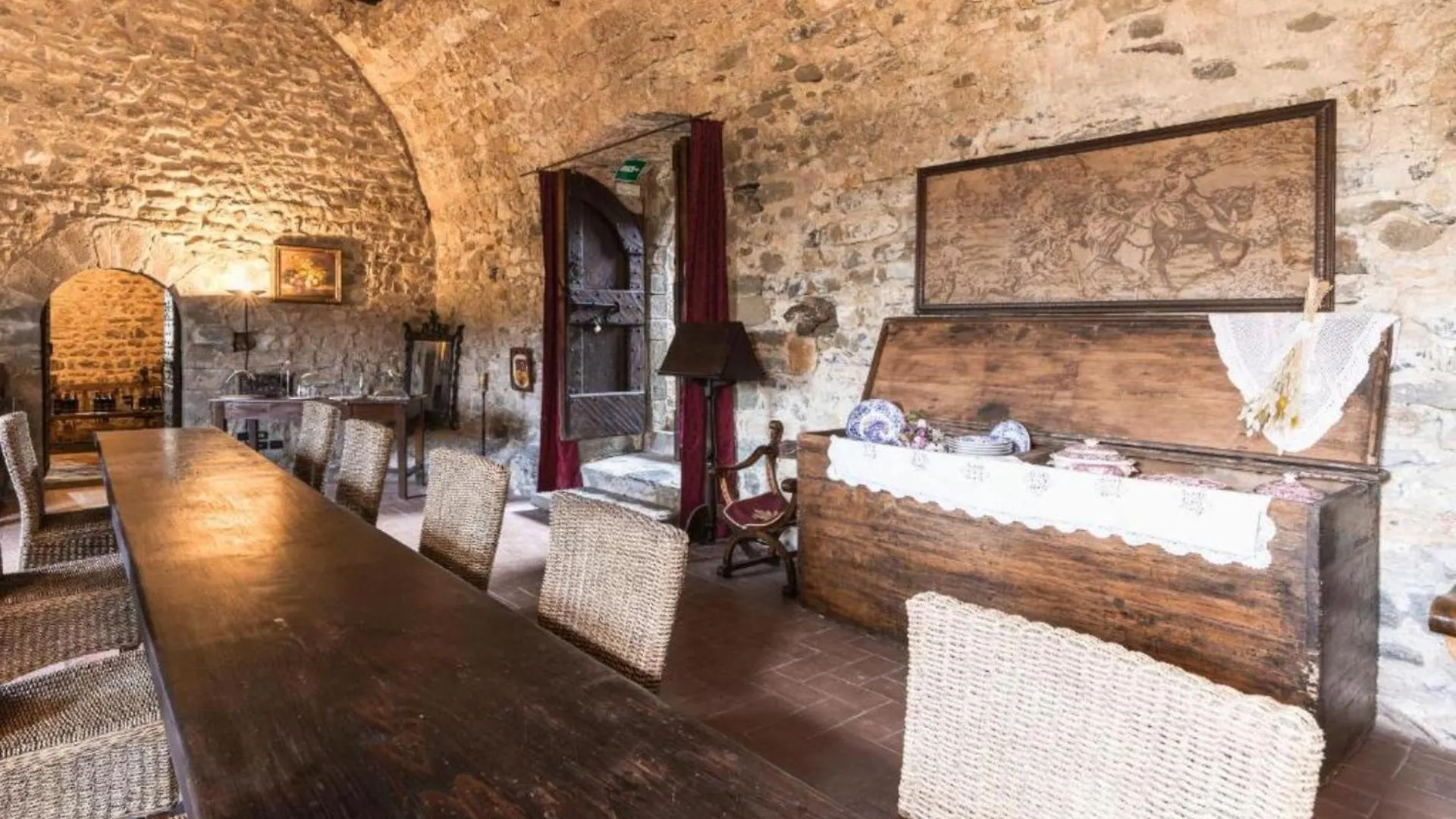 Glamping A Castel Dell'Aquila Hotel Gragnola Campsite